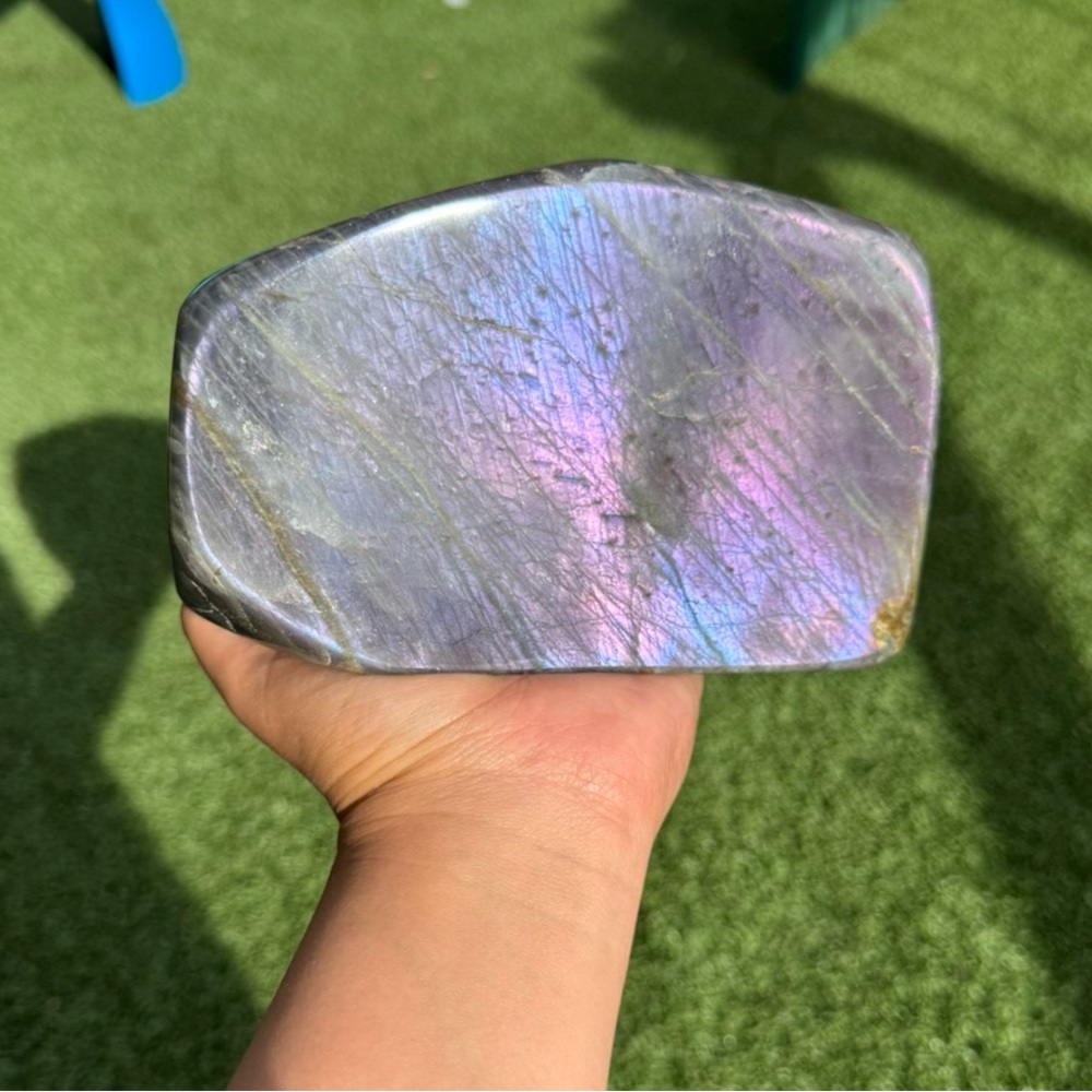 Purple labradorite Freeform!
